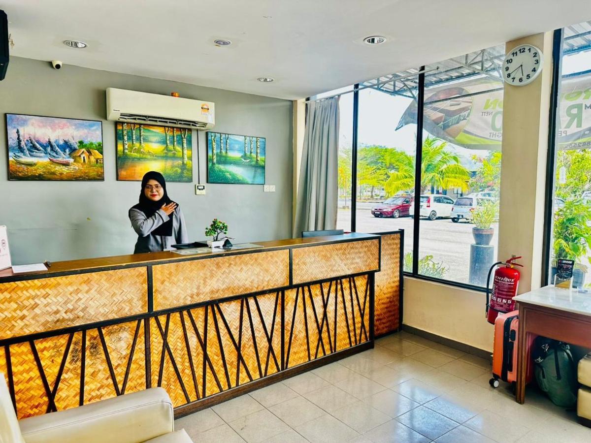 Baron Water Front Kuah Exterior foto